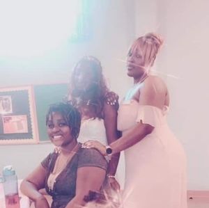 Meet your Posher, Hope